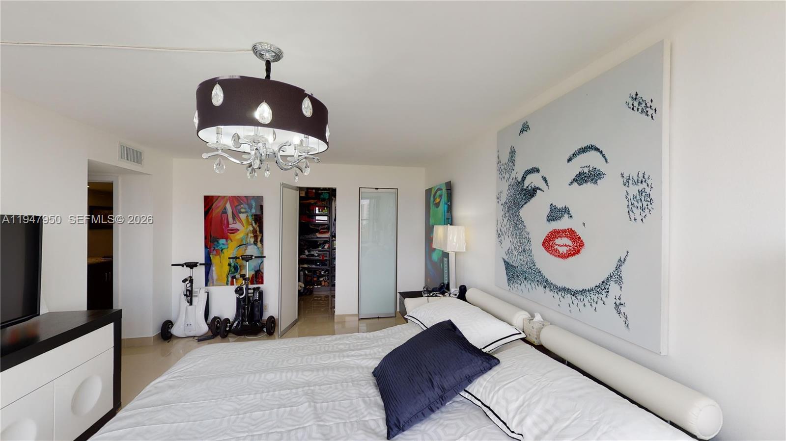 800 Parkview Dr # 709