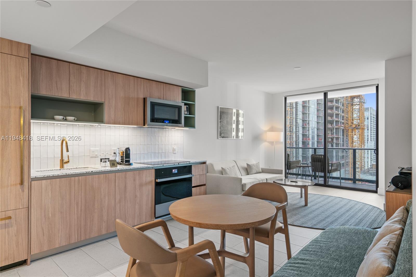 159 NE 6th St # 2804