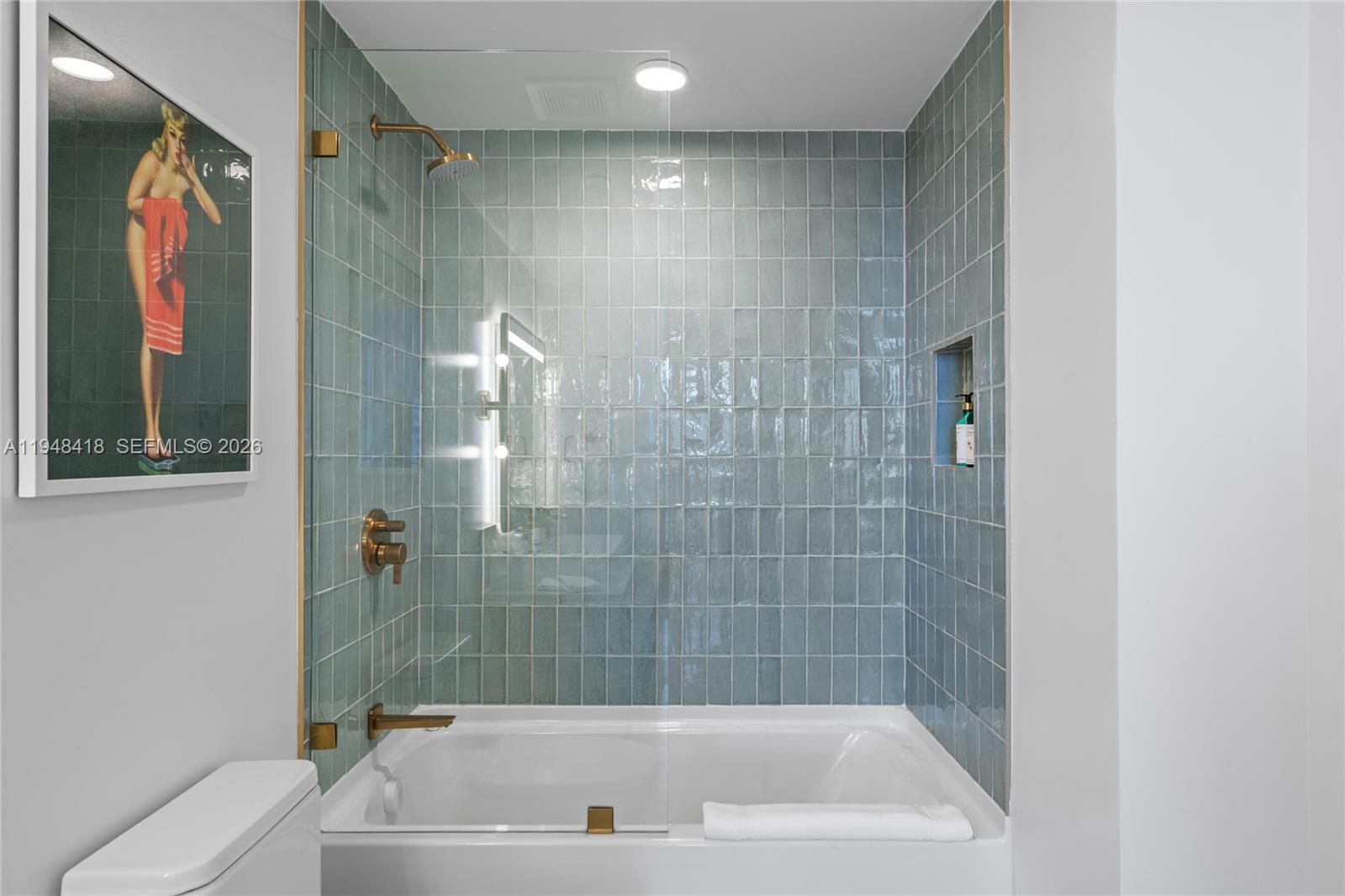 159 NE 6th St # 2804