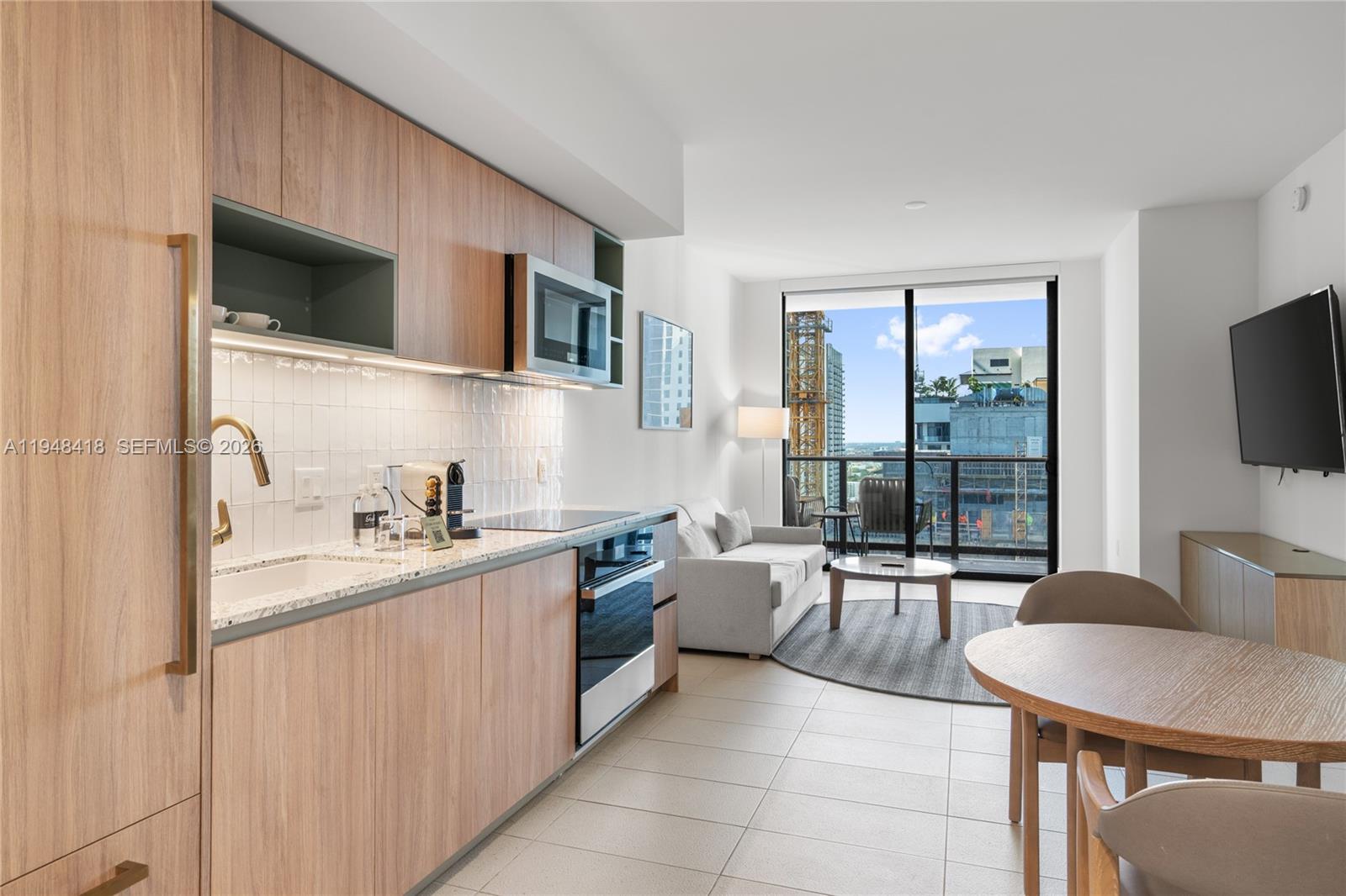 159 NE 6th St # 2804