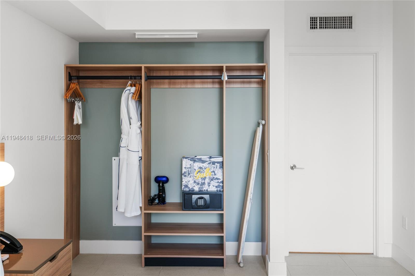 159 NE 6th St # 2804