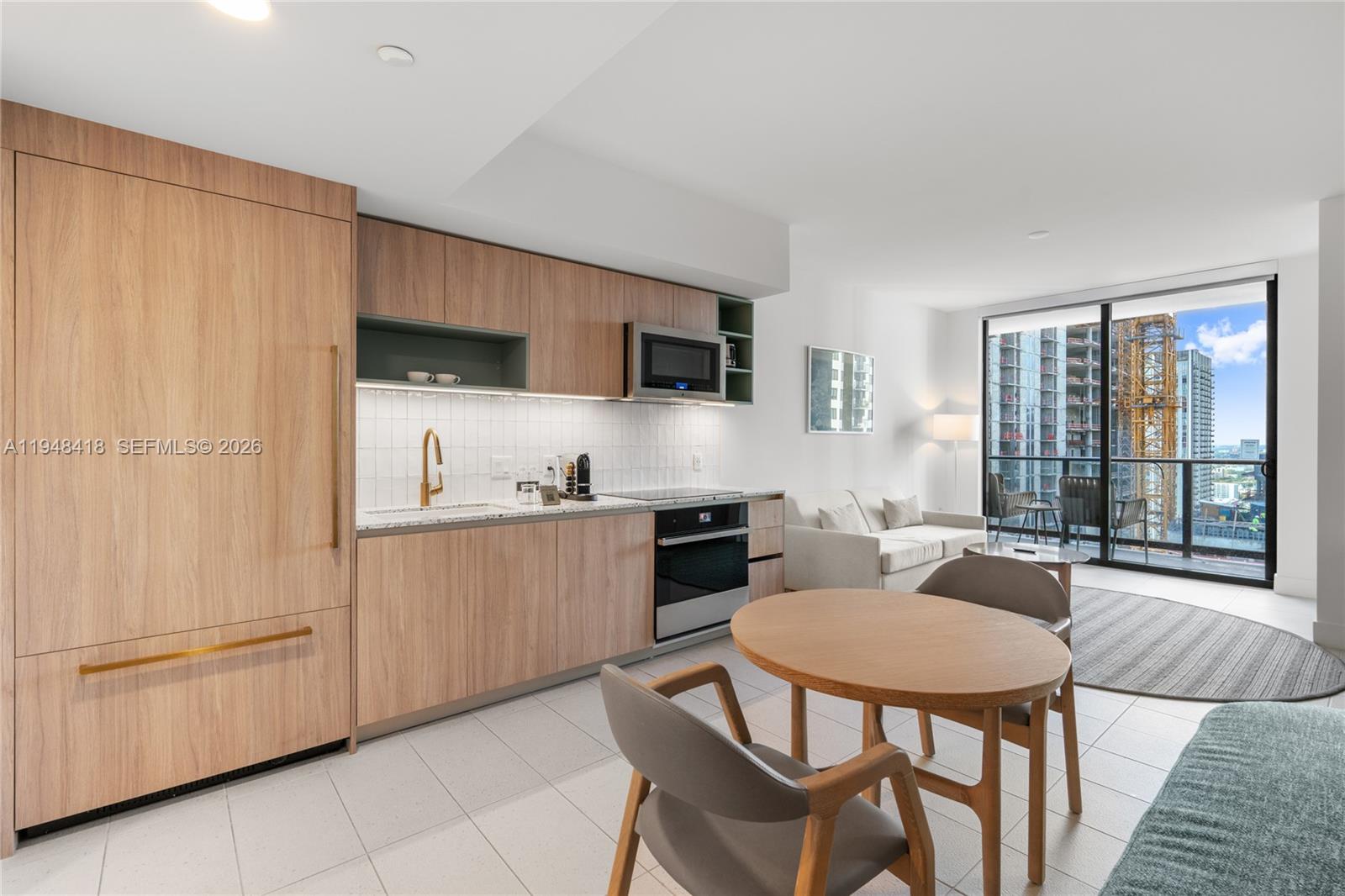 159 NE 6th St # 2804