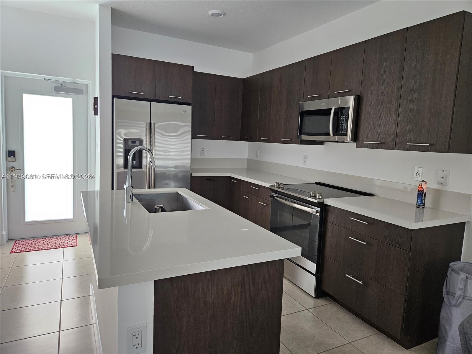 4670 NW 84th Ave # 42