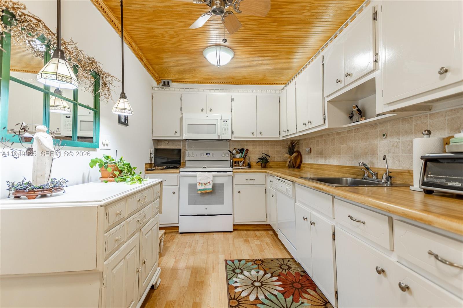 405 N Ocean Blvd # 1528