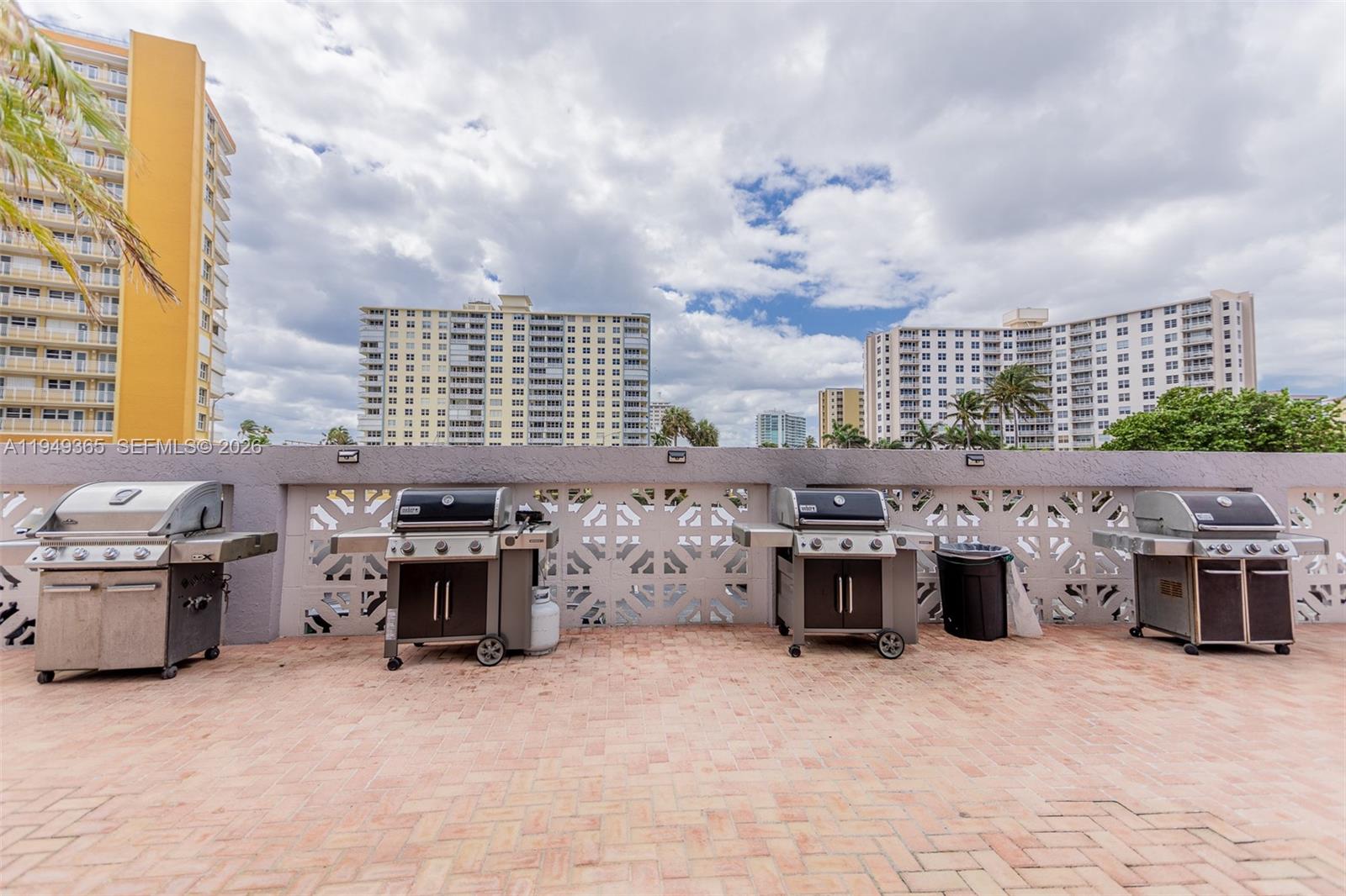 405 N Ocean Blvd # 1528