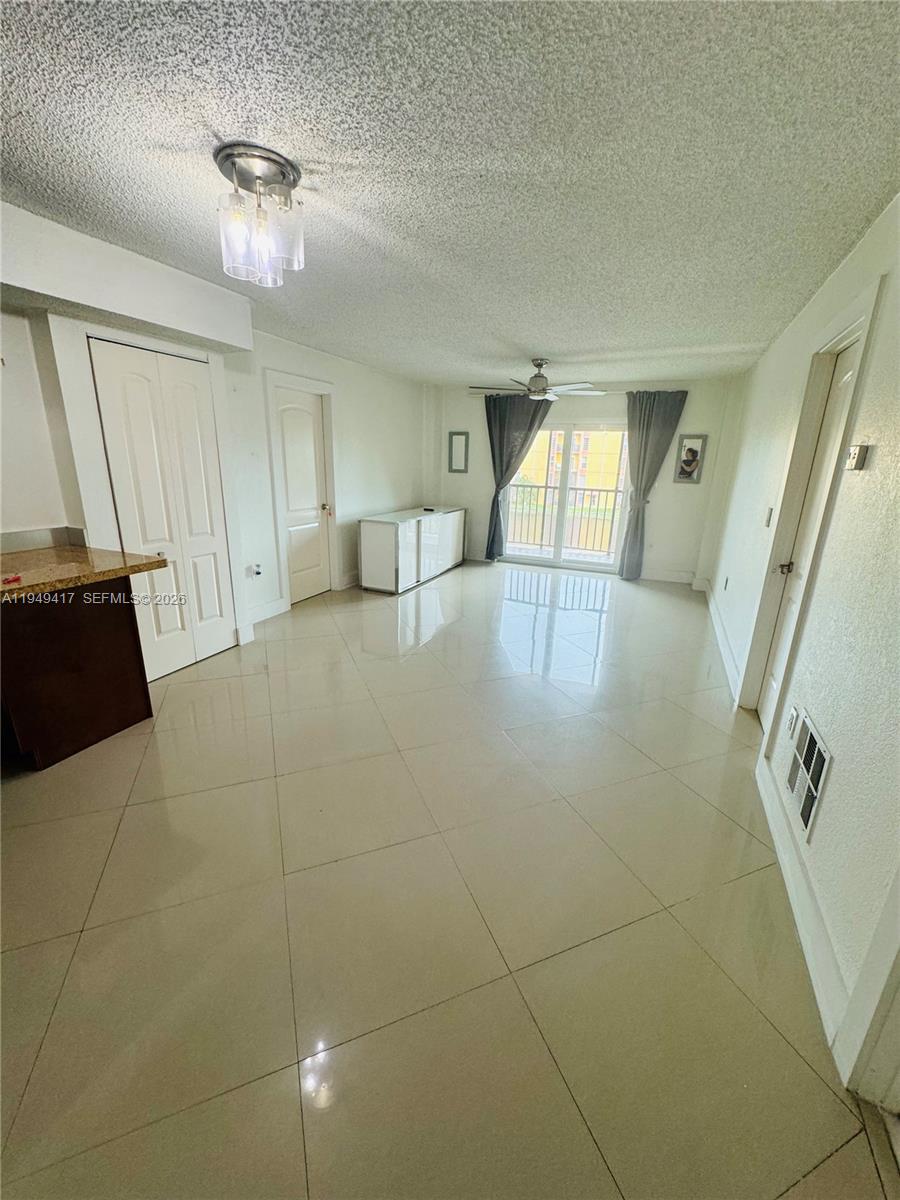 4717 NW 7th St # 10 Unit: 308-10