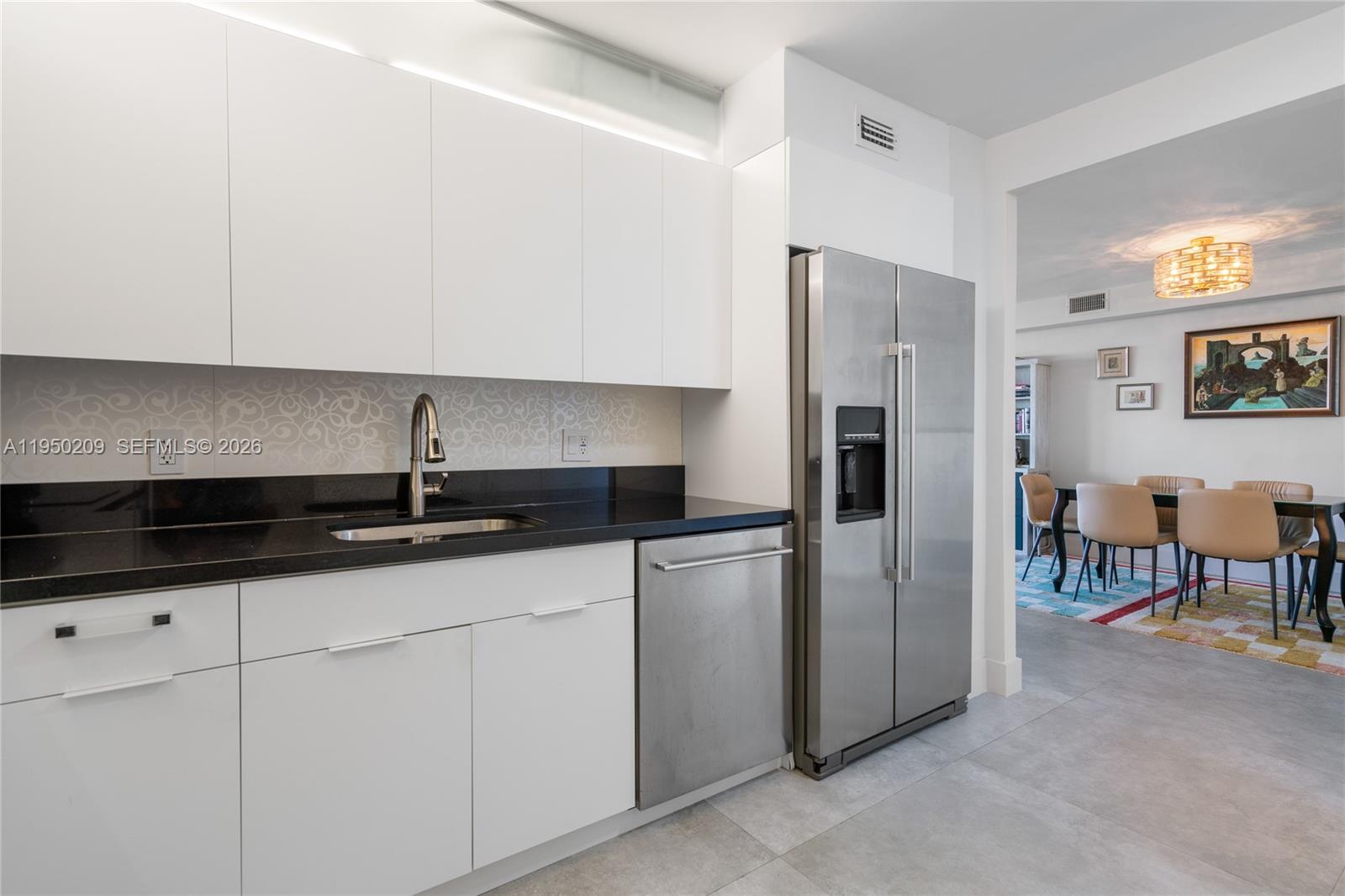 5750 Collins Ave # 15E