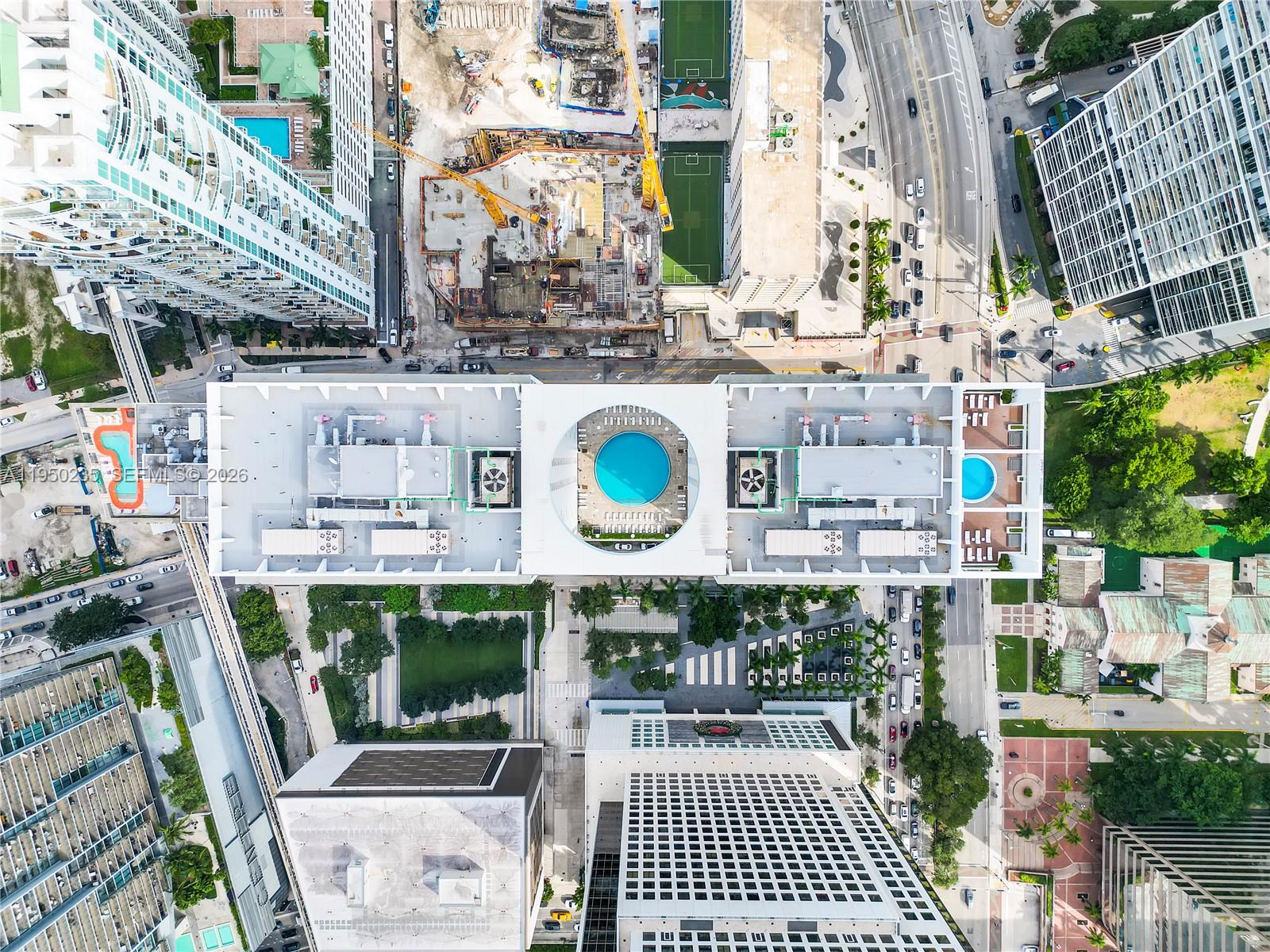 500 Brickell Ave # 2203