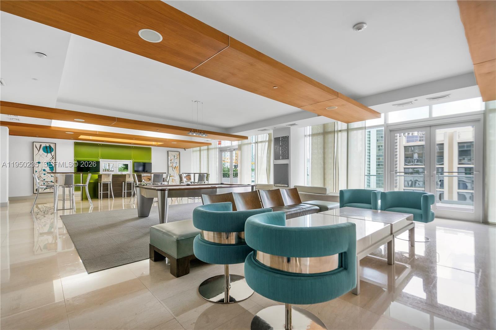 500 Brickell Ave # 2203