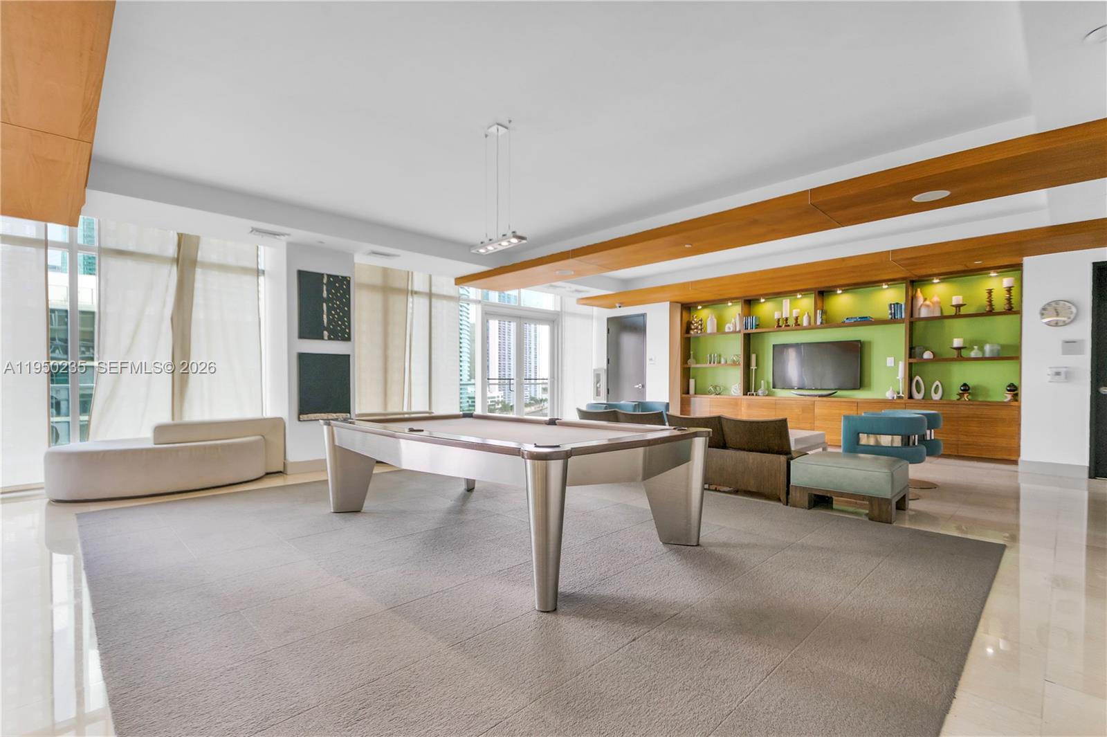 500 Brickell Ave # 2203