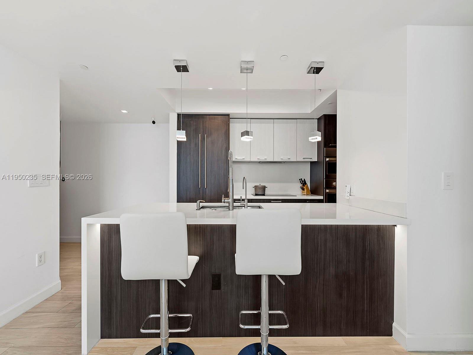 500 Brickell Ave # 2203