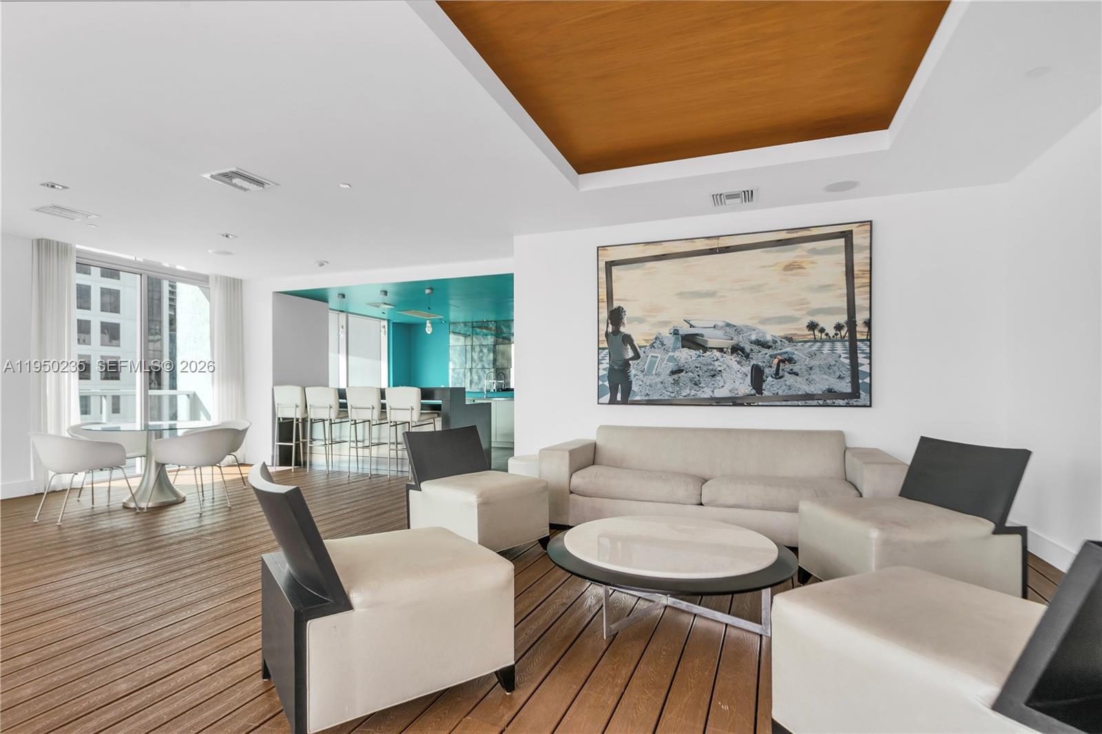 500 Brickell Ave # 2203