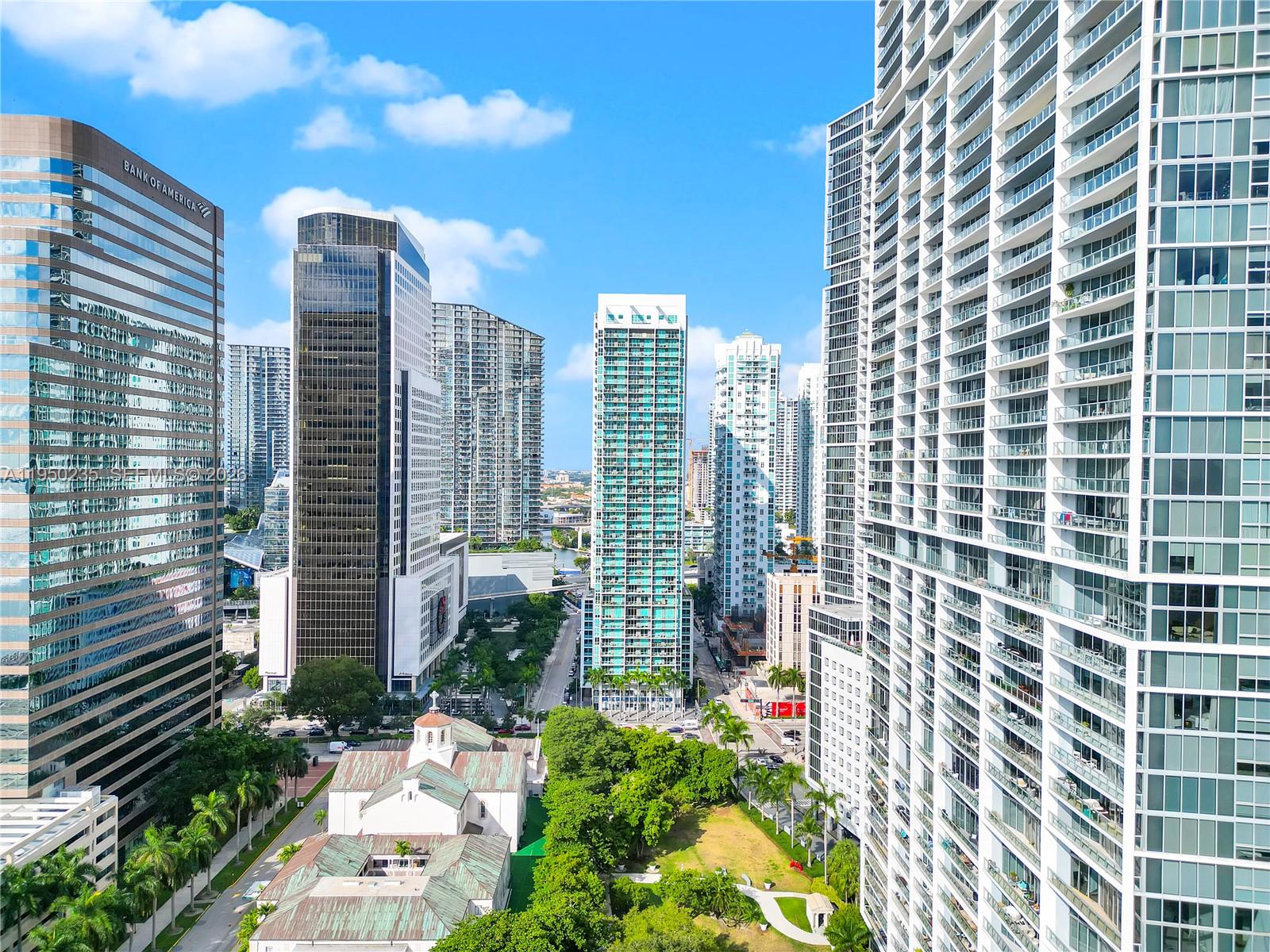 500 Brickell Ave # 2203