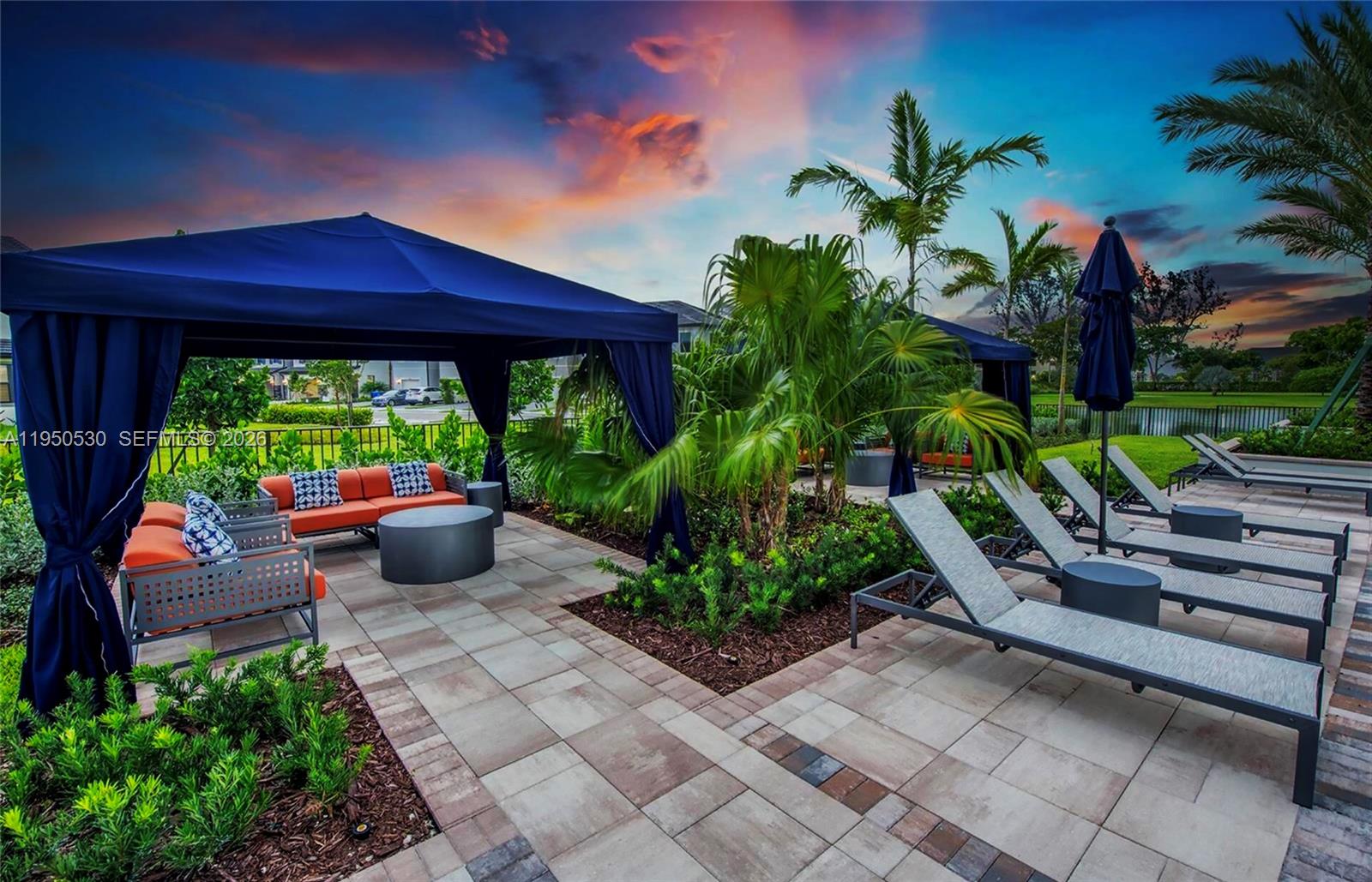 2121 S Appleton Cir S