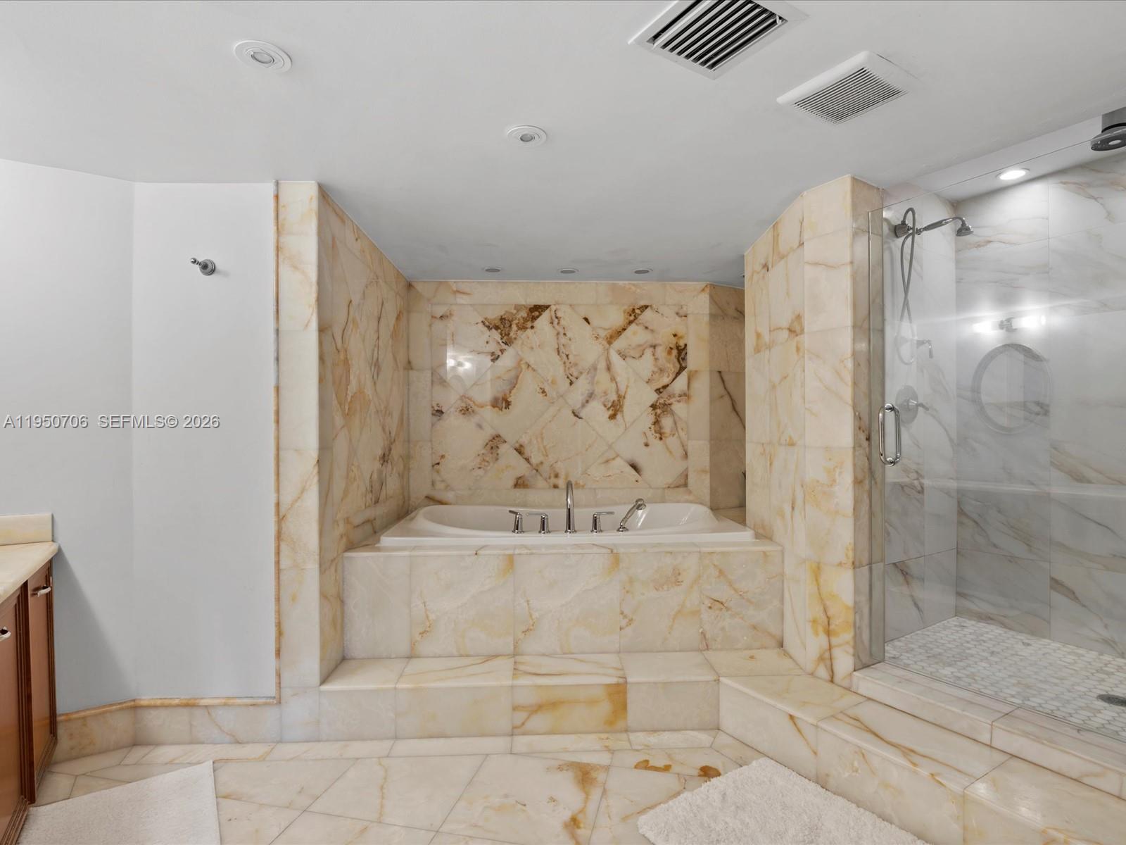 5660 Collins Ave # 18A