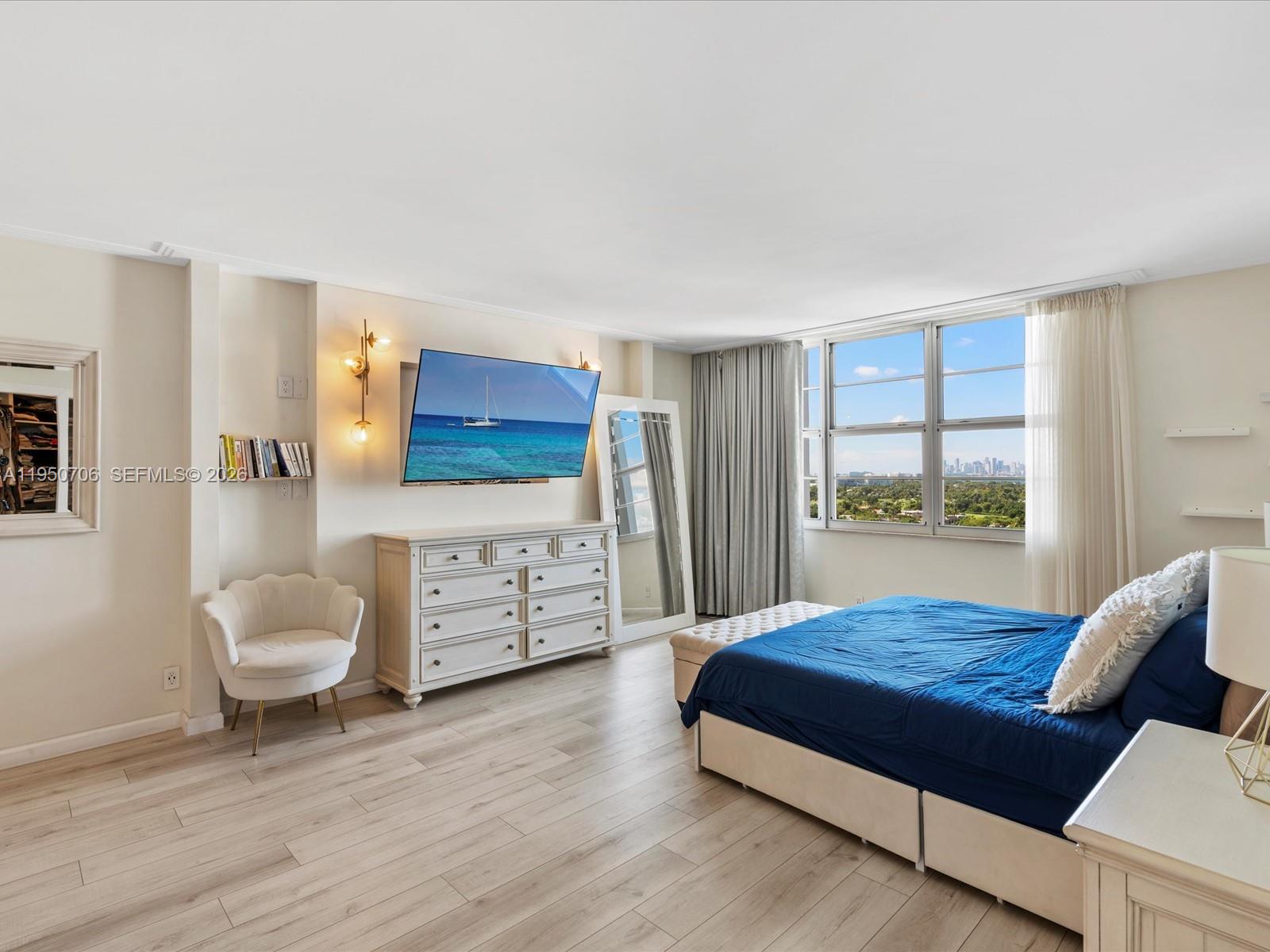 5660 Collins Ave # 18A