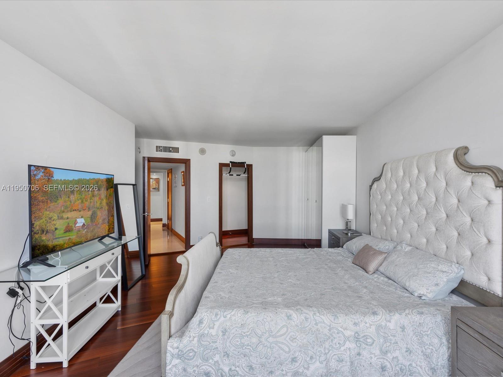 5660 Collins Ave # 18A