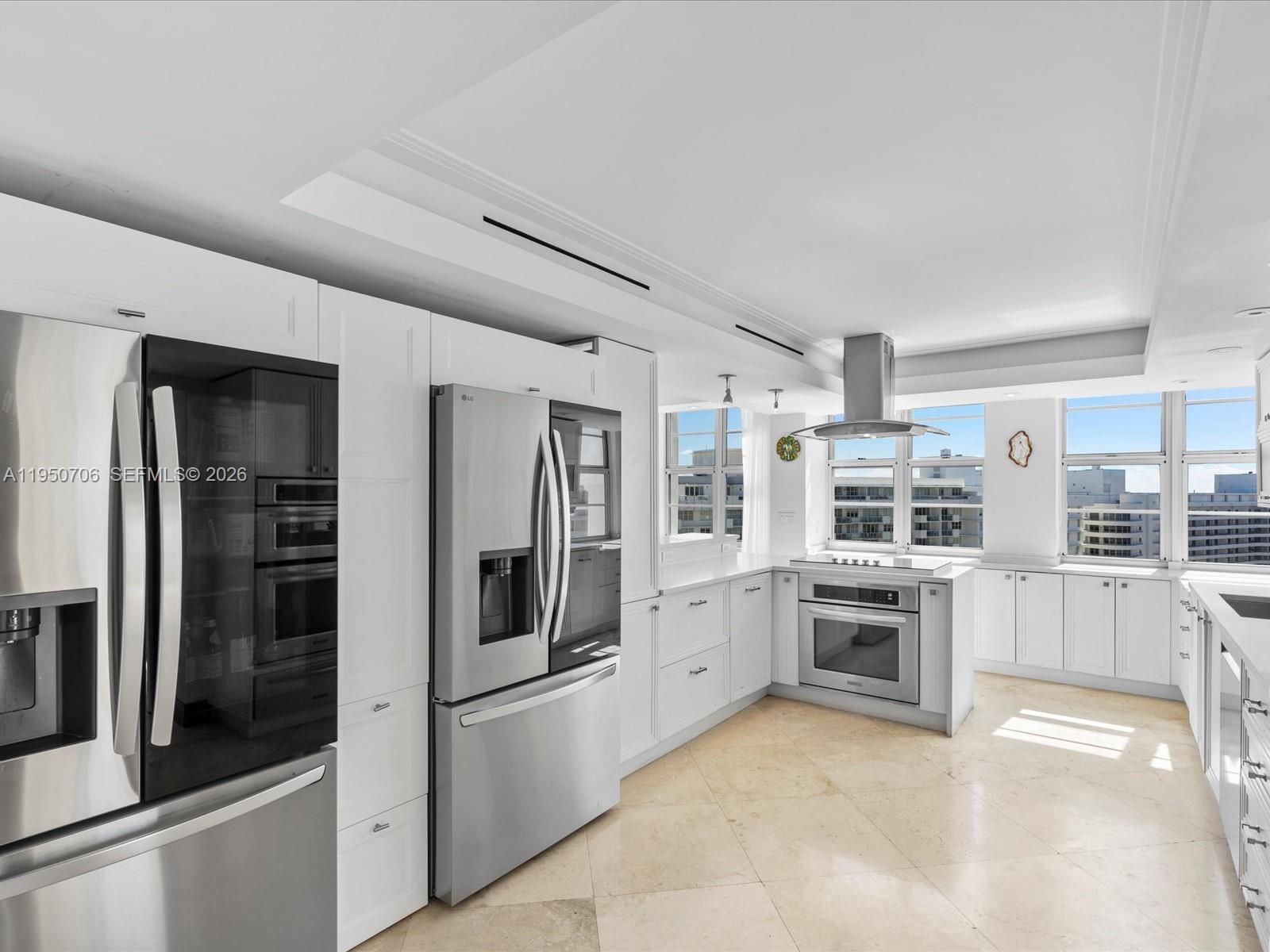 5660 Collins Ave # 18A