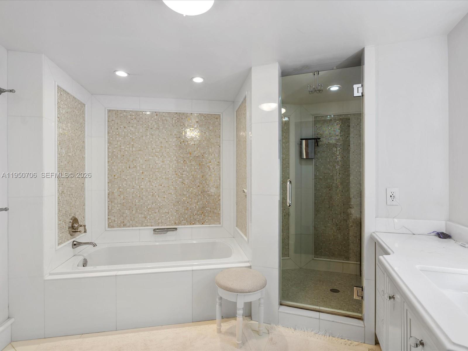 5660 Collins Ave # 18A