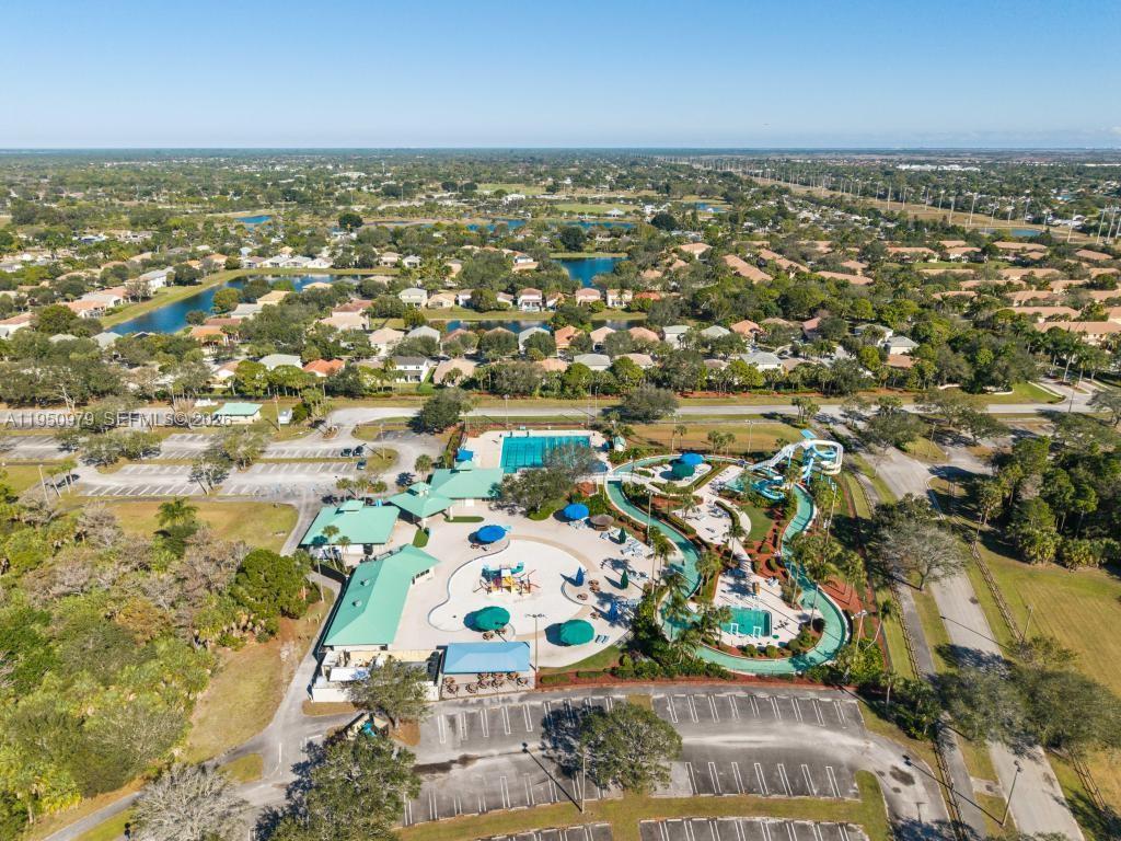 419 Rainbow Springs Ter