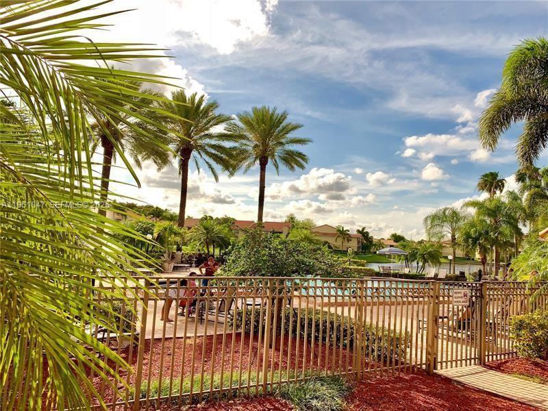 1247 SW 46th Ave # 1310