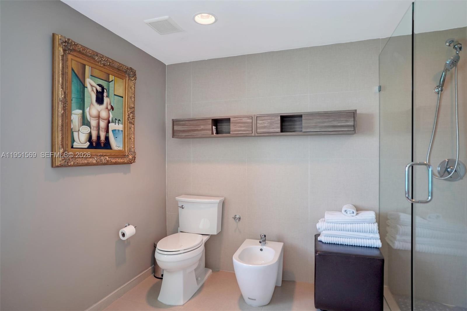 5025 Collins Ave # 2107