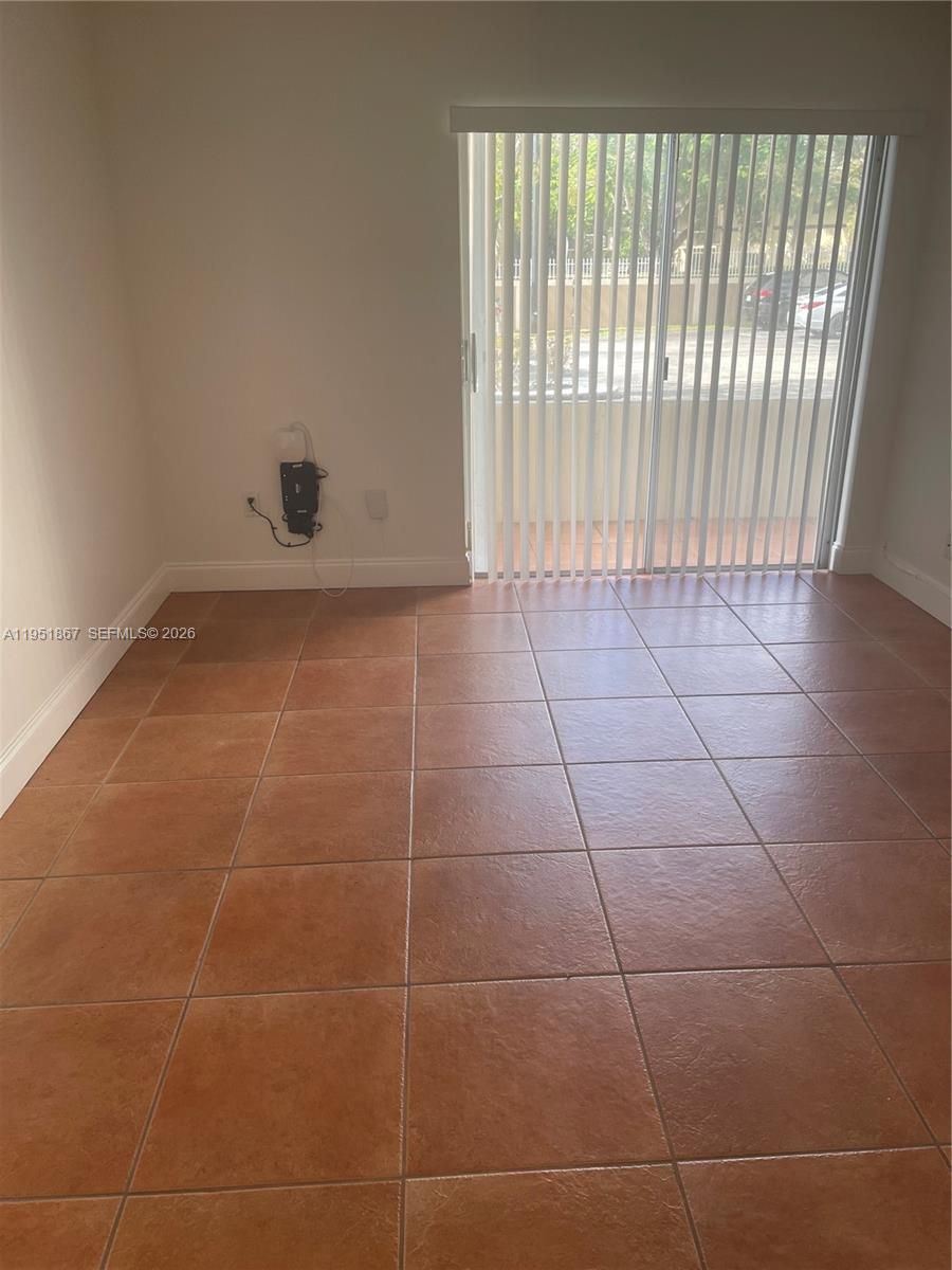 7785 SW 86th St # 123 Unit: E-123