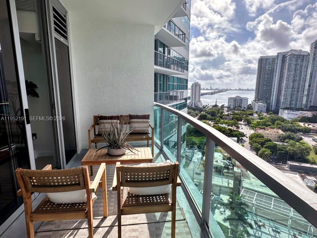 3301 NE 1st Ave # H2106