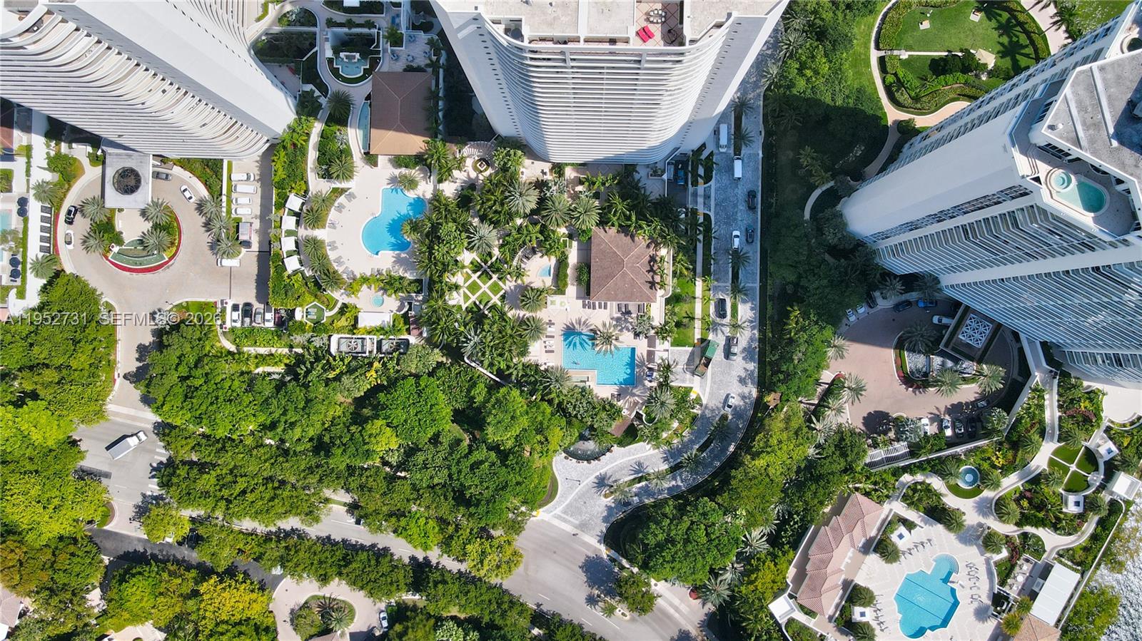 2800 Island Blvd Unit: PH05