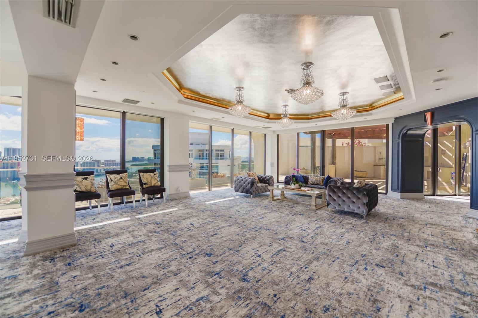 2800 Island Blvd Unit: PH05