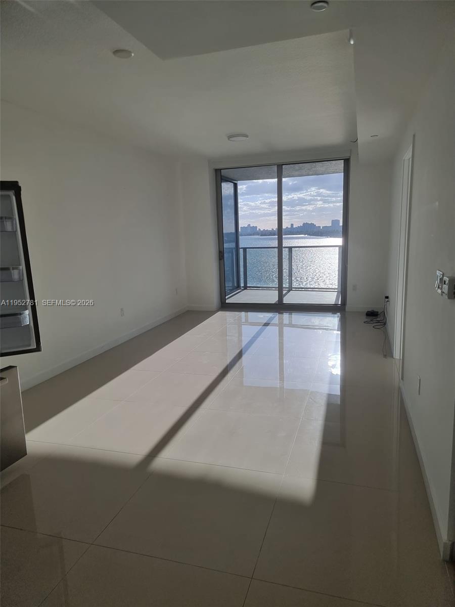 488 NE 18th St # 1002