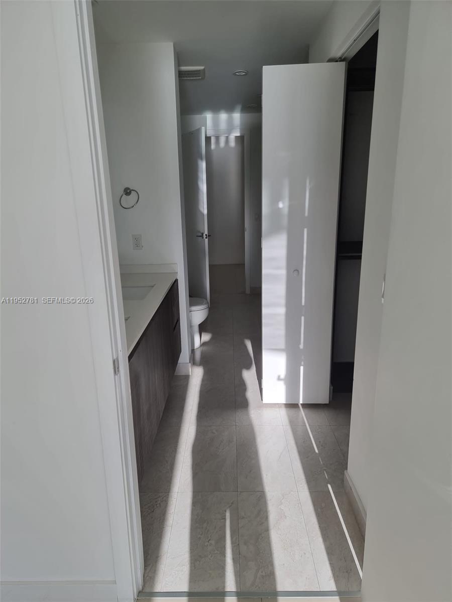 488 NE 18th St # 1002