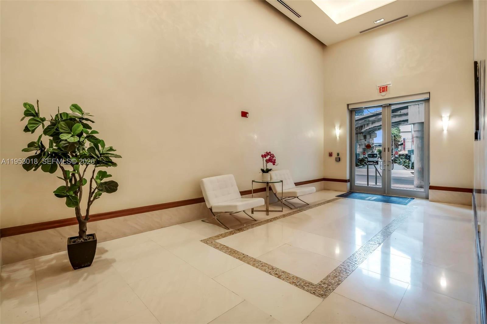 1050 Brickell Ave # 2302