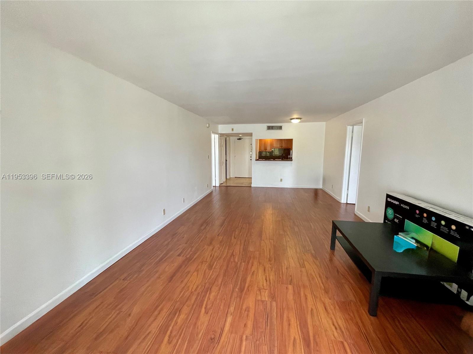 240 Lakeview Dr # 308