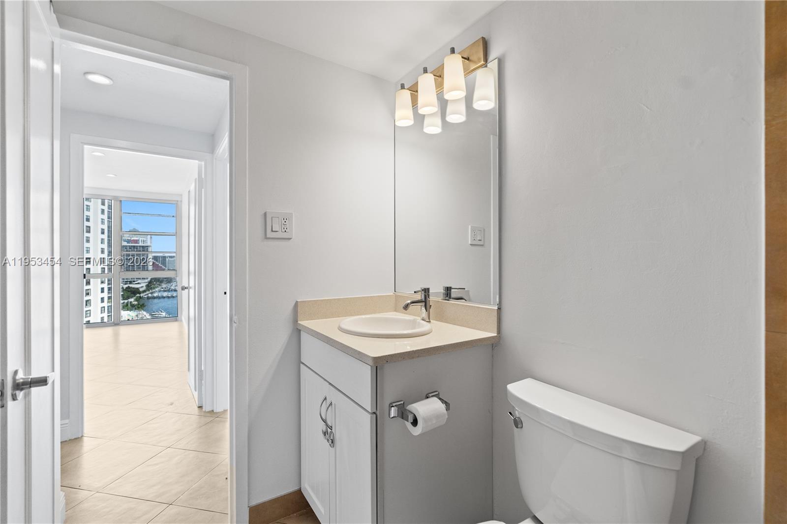 2451 Brickell Ave # 14D