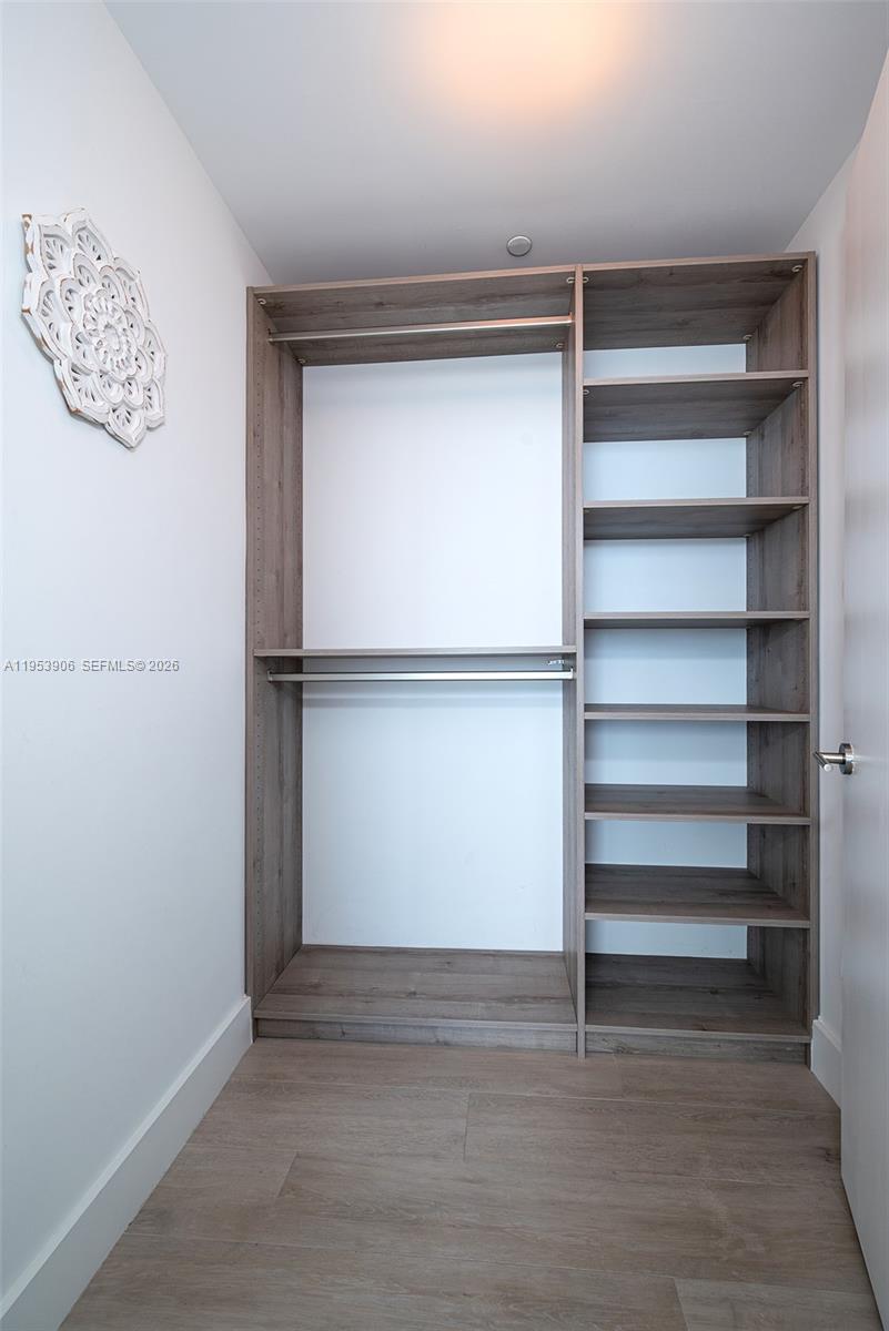 2900 NE 7th Ave # 1105