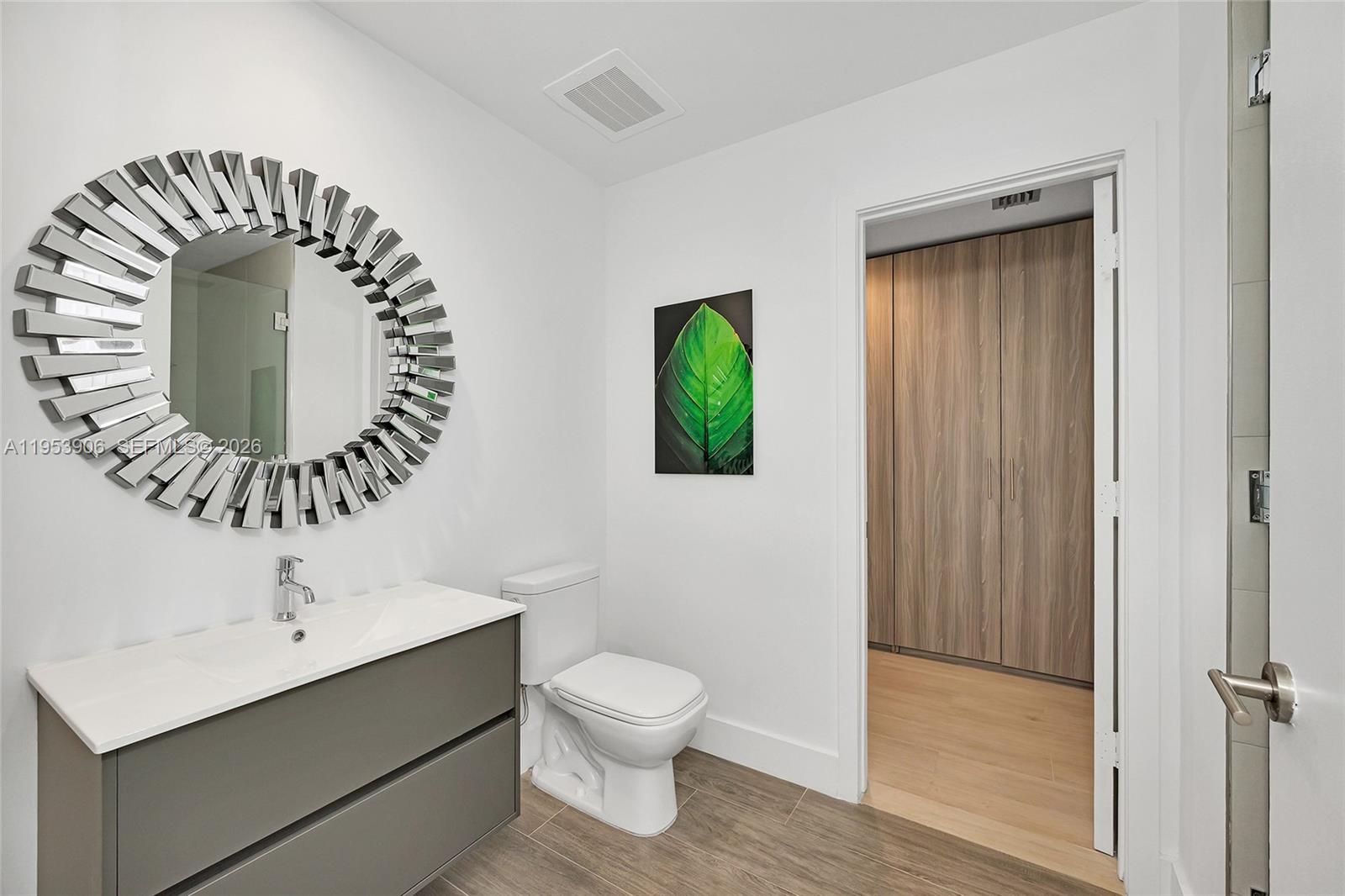 2900 NE 7th Ave # 1105