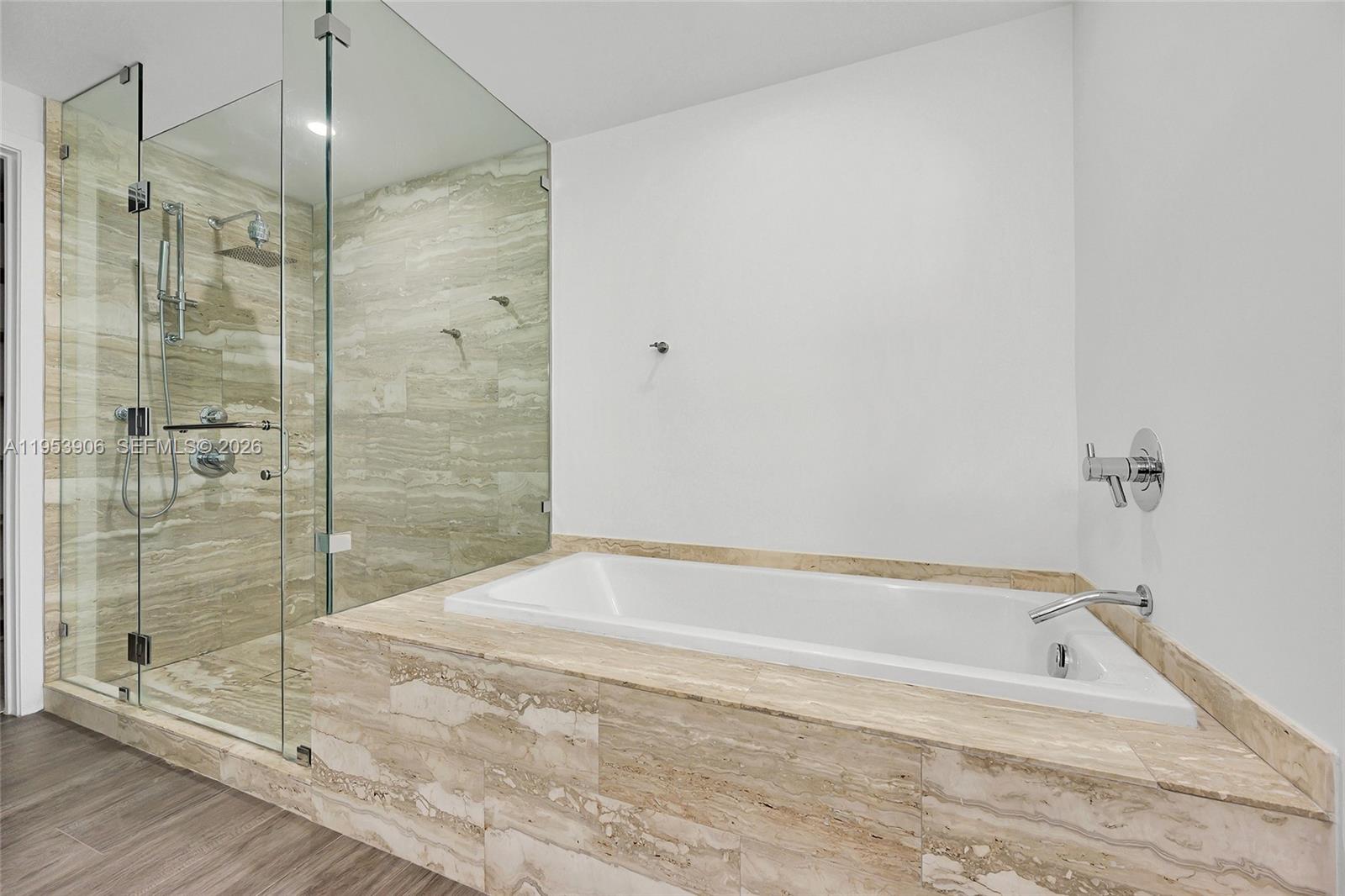 2900 NE 7th Ave # 1105