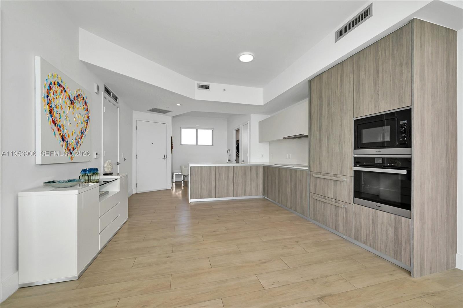 2900 NE 7th Ave # 1105