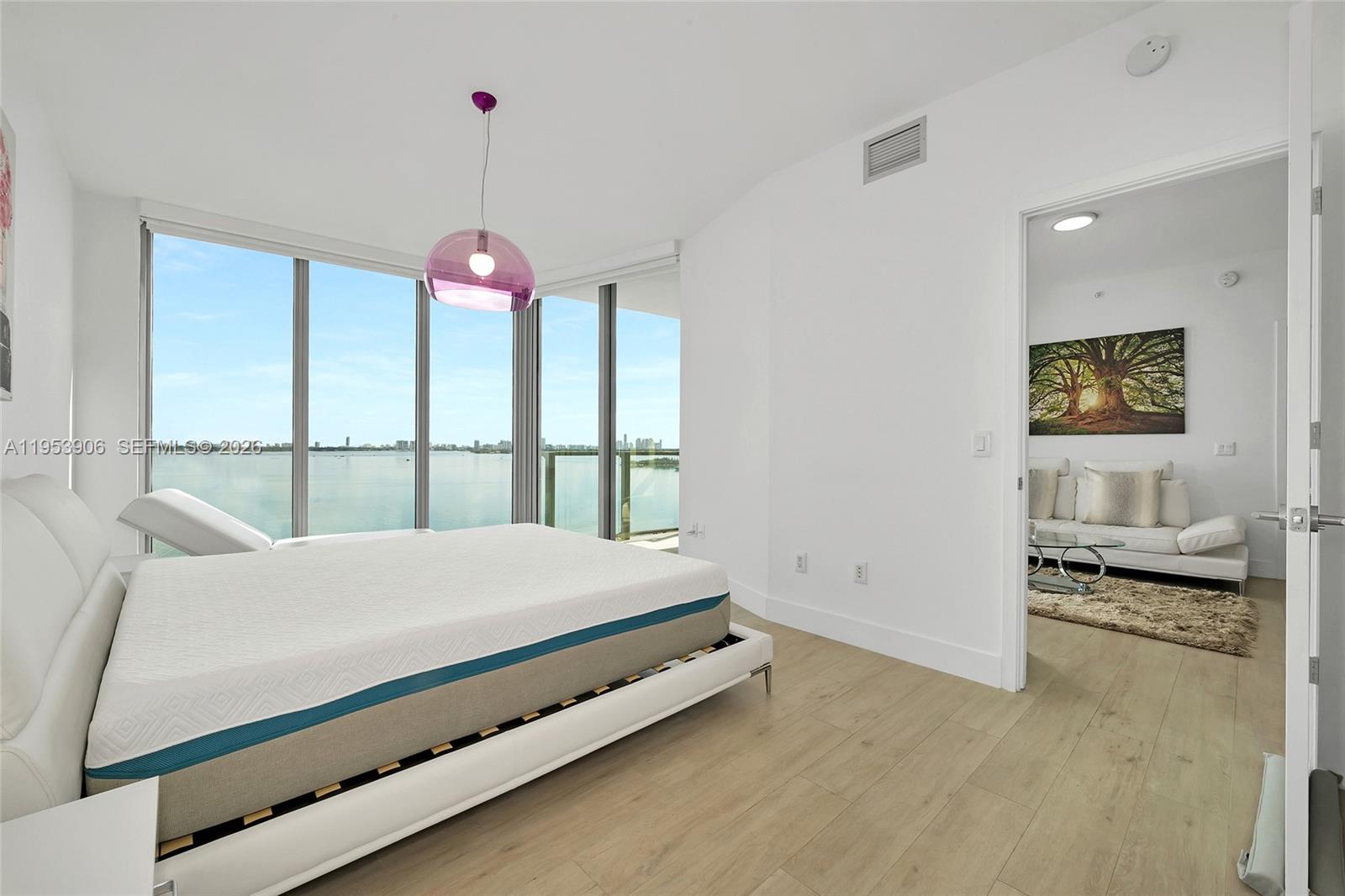 2900 NE 7th Ave # 1105