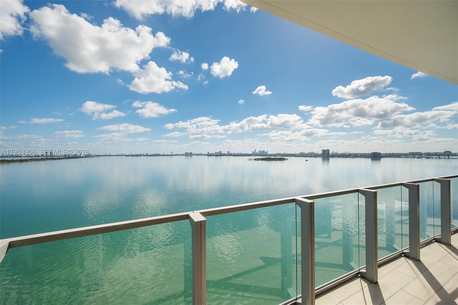 2900 NE 7th Ave # 1105