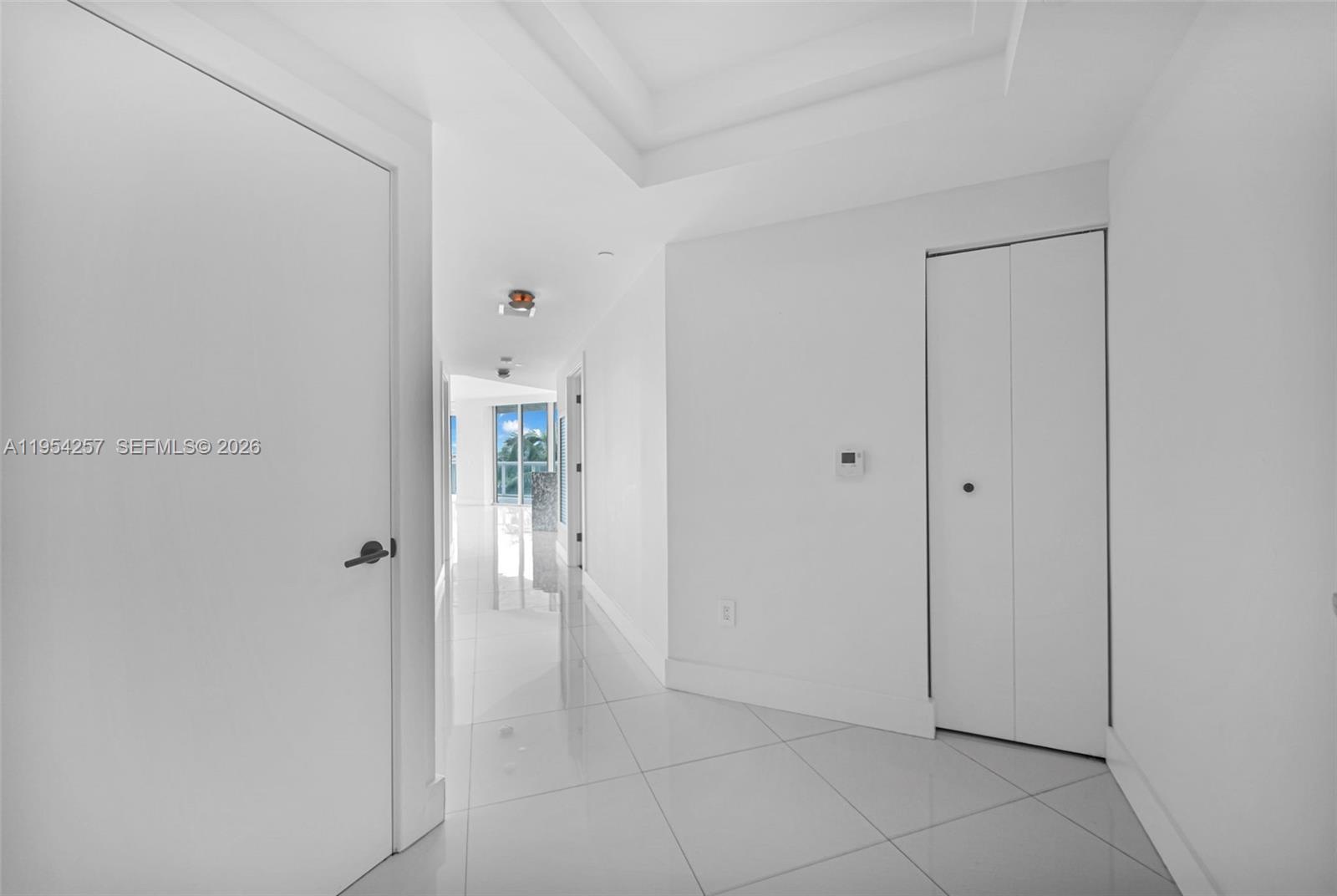 10 VENETIAN WAY # 404