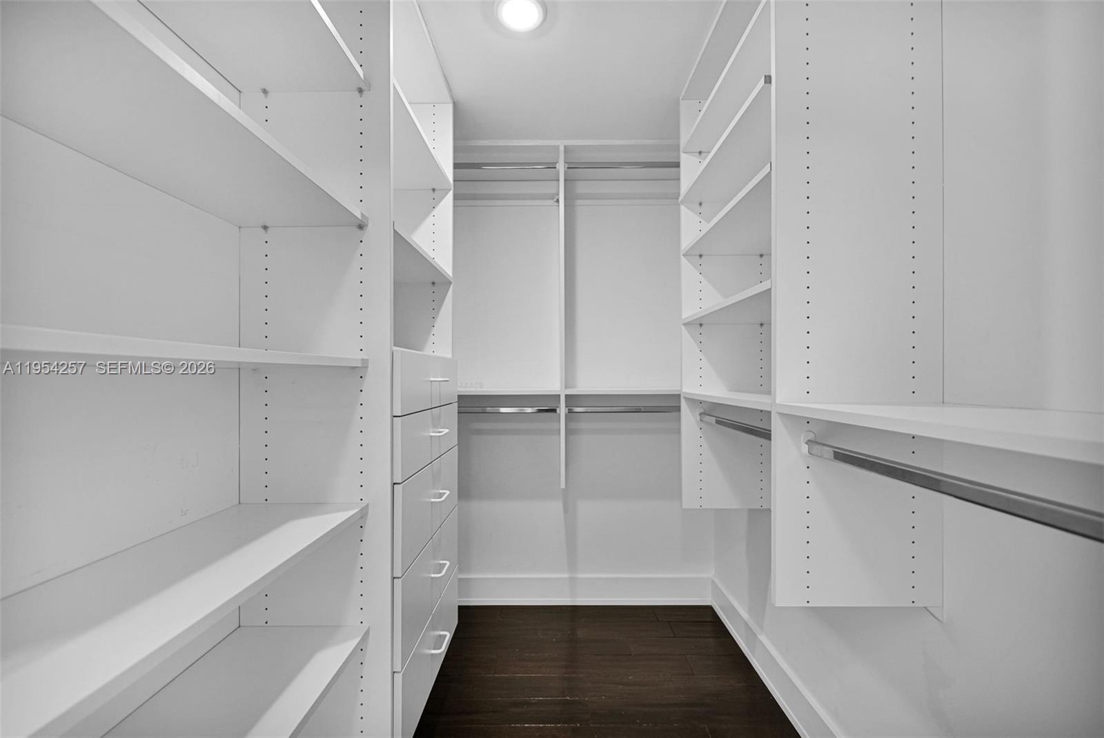 10 VENETIAN WAY # 404
