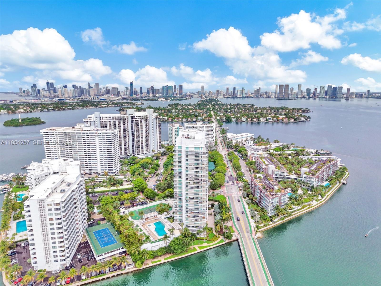 10 VENETIAN WAY # 404