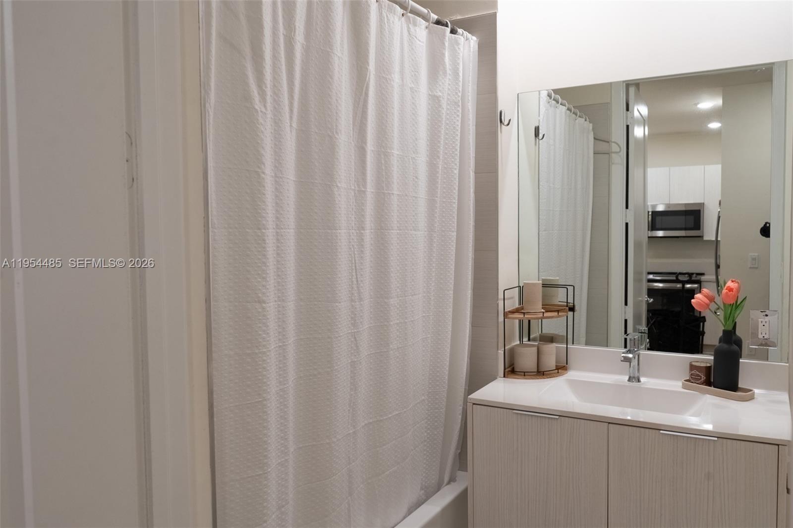 10229 NW 64th Ter # 301