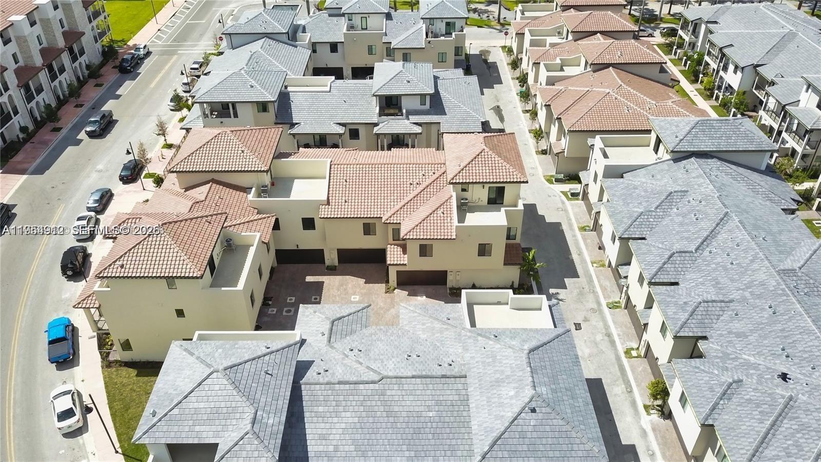 4536 NW 83rd Psge Unit: .