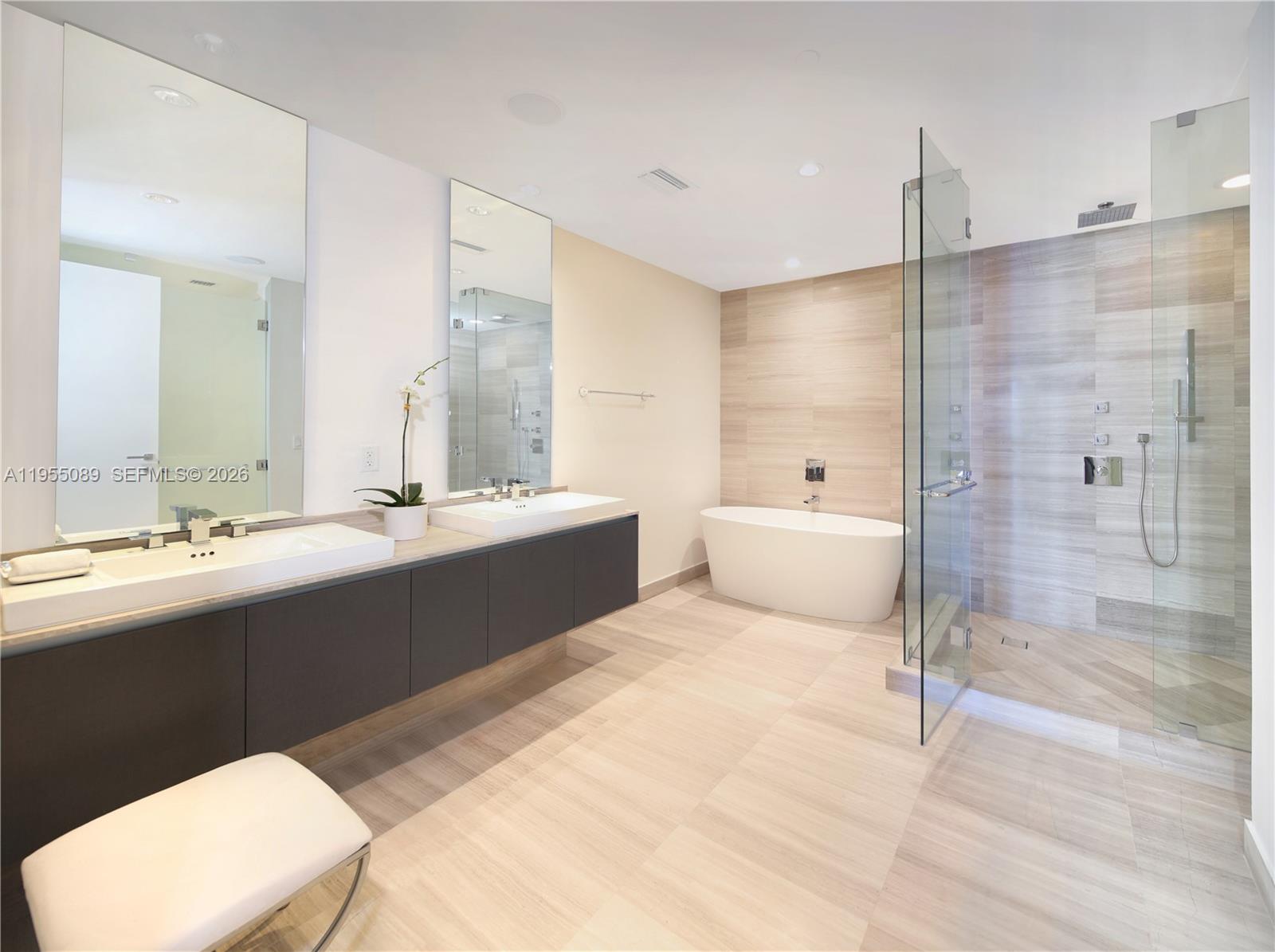 3300 NE 188th St # 315