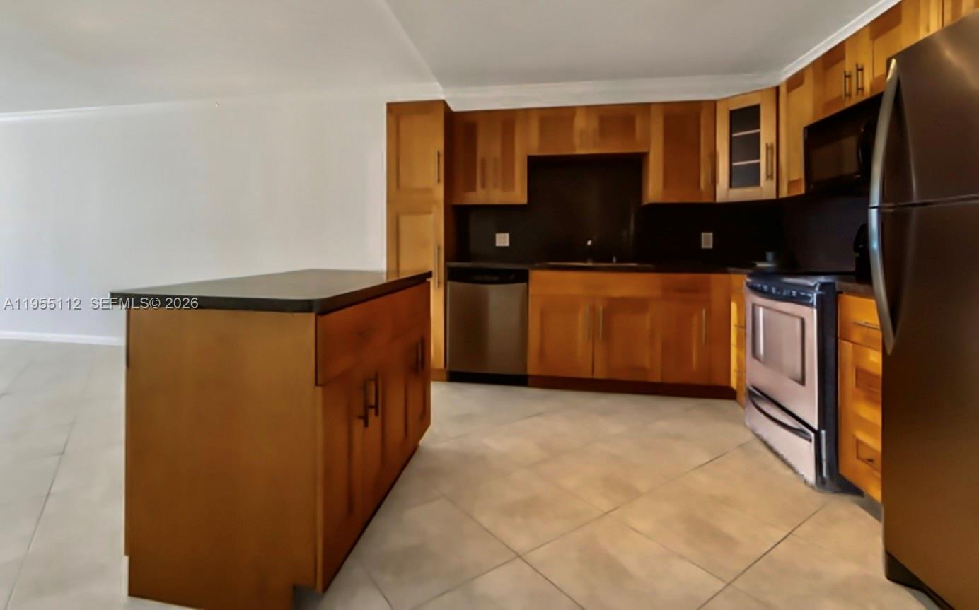 3800 S Ocean Dr # 1008