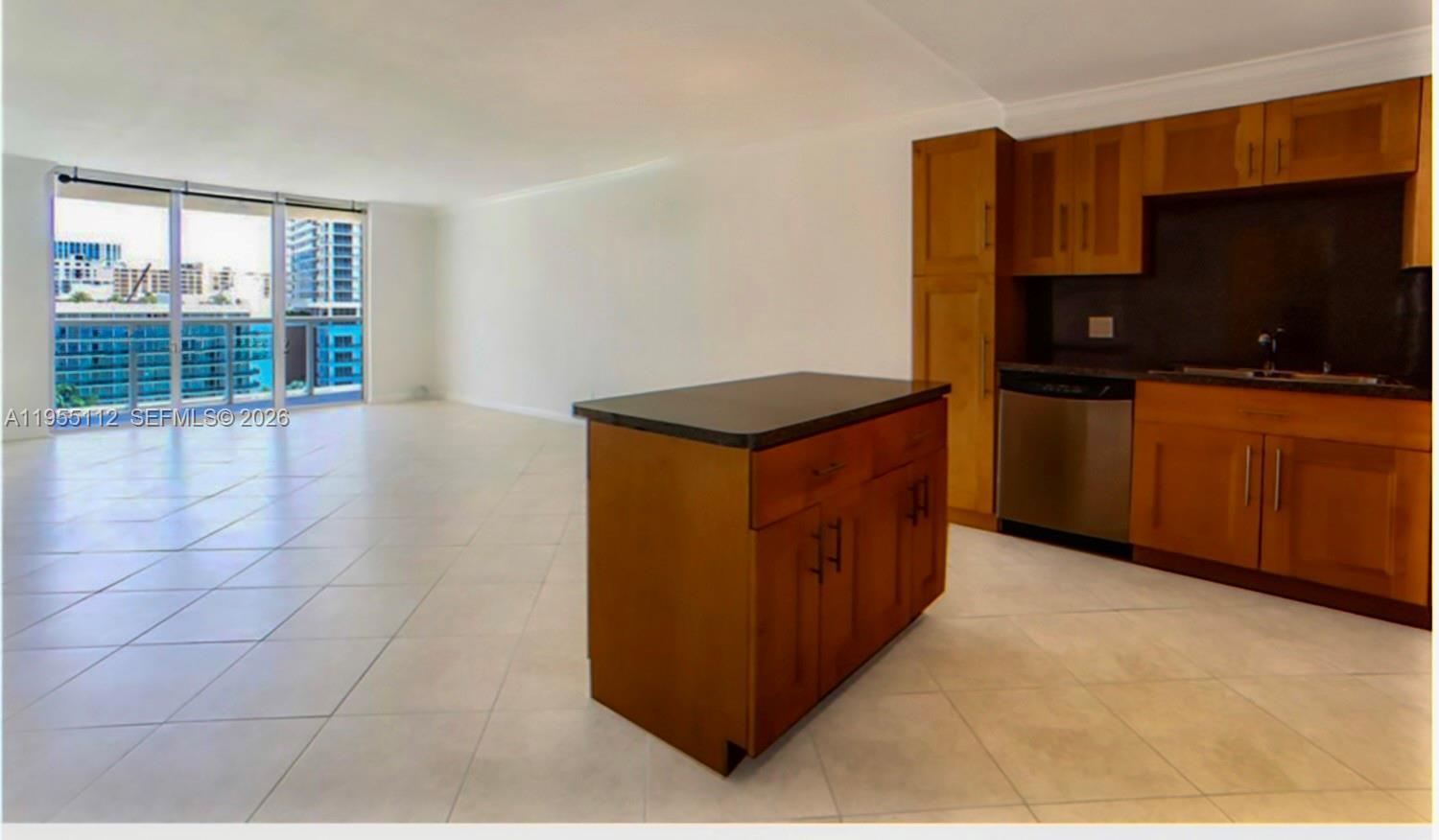 3800 S Ocean Dr # 1008