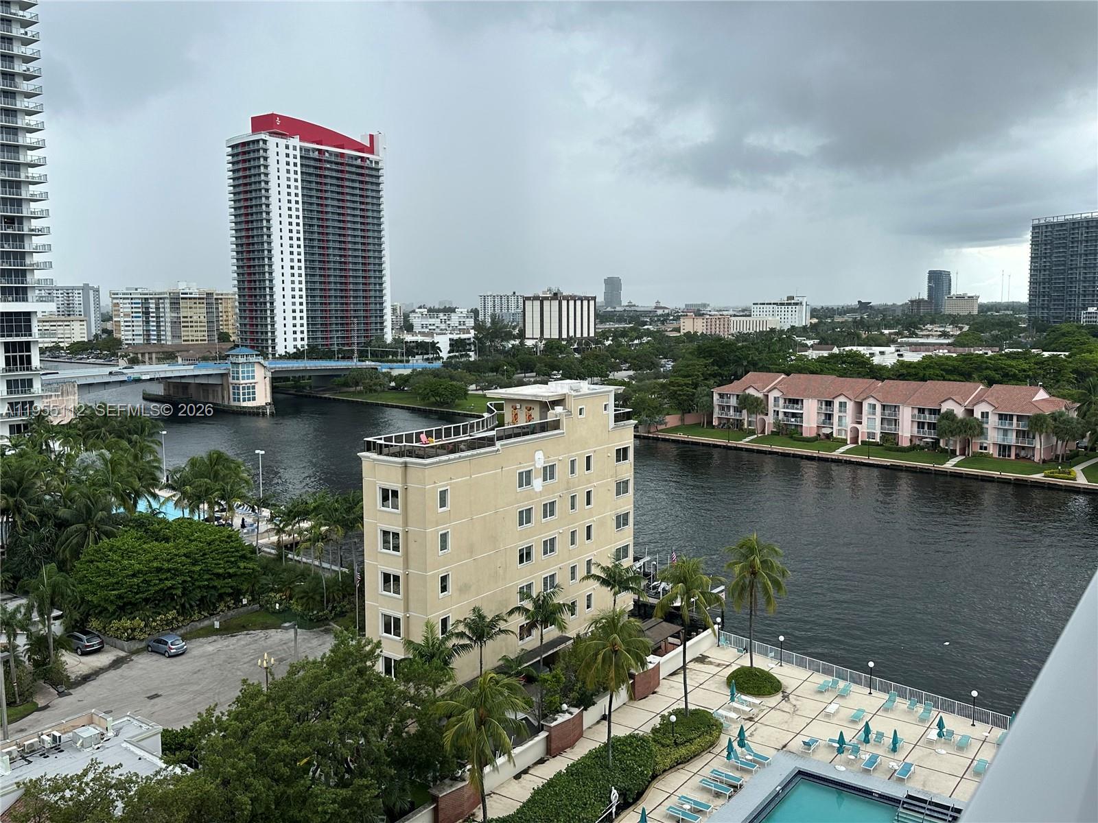 3800 S Ocean Dr # 1008